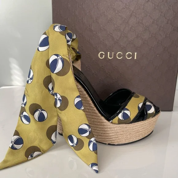 AUTHENTIC GUCCI RESORT COLLECTION WEDGES - Picture 9 of 11